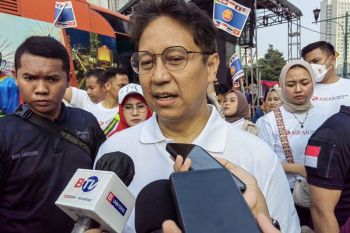 Menteri Kesehatan ajak warga gunakan transportasi publik