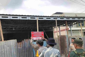 Lima bangunan disegel Dinas PUPR Kota Payakumbuh