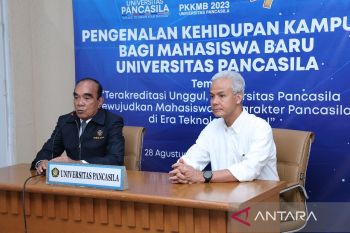 Ganjar Pranowo mendukung putusan MK perbolehkan kampanye di kampus