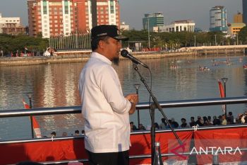 Pemprov Sulsel serahkan bantuan kapal untuk pemulihan ekonomi nelayan