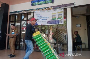 Bulog  Banyumas gelar operasi pasar kendalikan harga beras