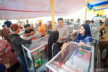 OKU Timur salurkan bantuan usaha ekonomi produktif untuk UMKM