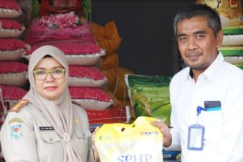 Disperindag-Bulog Palopo gelar "gerebek pasar" stabilkan harga beras