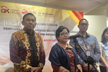 OJK memperkuat tata kelola pada industri jasa keuangan