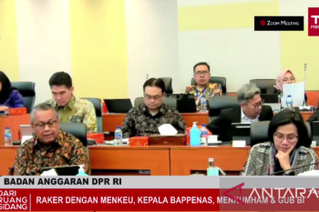 Gubernur BI memperkirakan ekonomi domestik tumbuh 4,7- 5,5 persen di akhir 2023