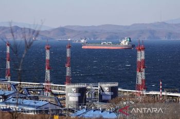 Depot minyak Rusia terbakar diserang Ukraina