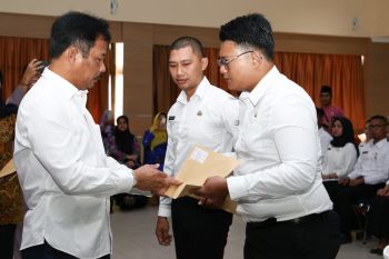 Wali Kota Rudi serahkan 139 SK PPPK tenaga teknis