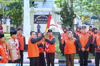 Wabup Pesisir Selatan pimpin upacara pelepasan kontingen Kwarcab Pessel mengikuti Raimuna XII 2023
