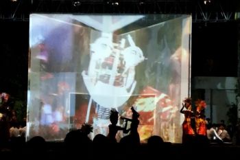 Kolaborasi seniman Bandung dan Lombok hipnotis penonton di Taman Budaya NTB