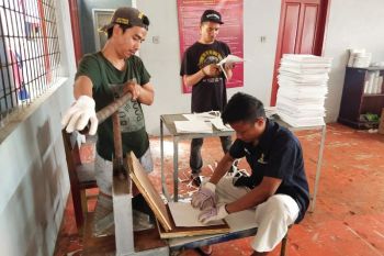 Warga Binaan produksi ribuan sandal hotel setiap bulan