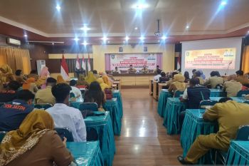 Situbondo menggelontorkan BLT Rp2,7 miliar untuk buruh tani