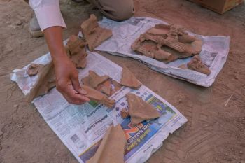 Tim ekskavasi Disbud DIY menemukan artefak "diduga" peninggalan Majapahit