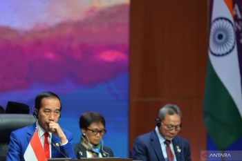 Jokowi invites EAS leaders to maintain regional peace, stability