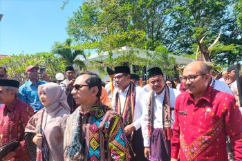 Tarian Hedung sambut kedatangan Pj Gubernur NTT Ayodhia Kalake