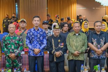 Menteri Adat Kutai minta simbol kesultanan tidak  dibawa dalam politik