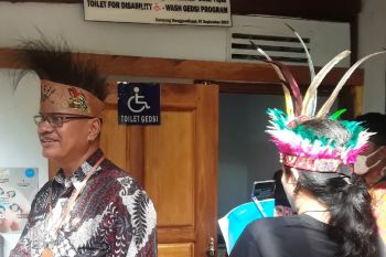 Kampung Manggandisapi Biak manfaatkan dana desa bangun 10 rumah warga