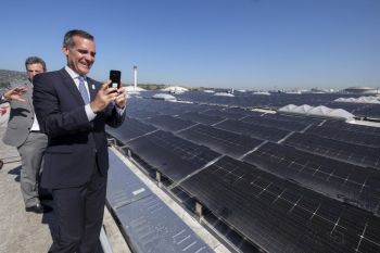 Instalasi tenaga surya Amerika Serikat pada 2023 diprediksi lampaui 30 GW