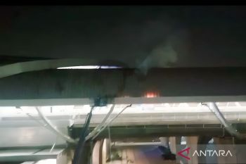 Kantor kereta cepat di Halim Perdanakusuma terbakar Senin dini hari