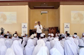 Guru menghukum murid untuk mendidik tidak bisa di hukum