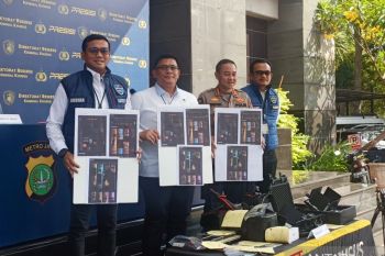 Polisi sebut pemeran film dewasa dibayar Rp10 juta-Rp15 juta