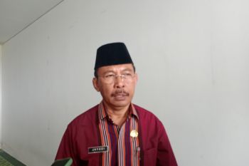 Pemkab Lombok Tengah mendistribusikan bansos tekan kenaikan harga beras