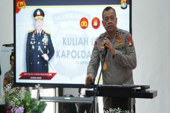Kapolda Sulbar mengajak mahasiswa gunakan teknologi informasi secara bijak