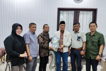 PLN berkomitmen seluruh desa di Sulbar terlistriki pada 2024