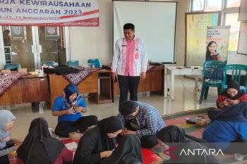 Pemkot Pekalongan  gelar pelatihan pembuatan kerajinan limbah batik