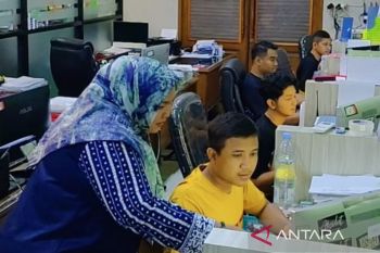 Kelurahan di Solo uji coba pelayanan hingga malam  hari