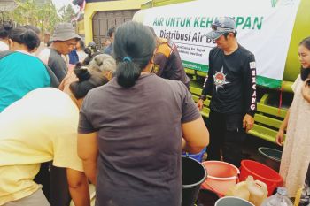 Dompet Dhuafa distribusikan air bersih bagi warga Bogor dan Sukabumi