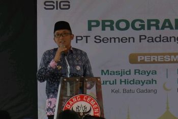 Dapat bantuan alat dari KLHK, Wako Padang juga berterimakasih ke PT Semen Padang