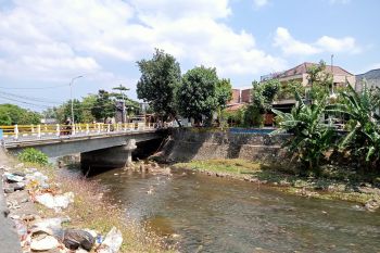 Ampenan Mataram menyiapkan konsep inovasi tangani sampah sungai