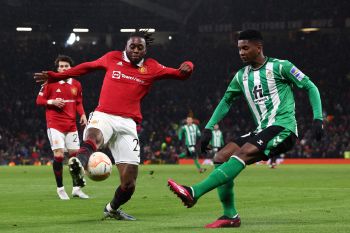 Bek Kanan Aaron Wan-Bissaka pemain Manchester United yang cedera