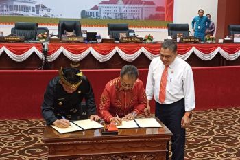 Pemprov Kepri dan DPRD sahkan APBDP 2023