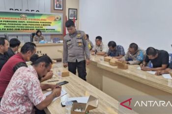 Polres Bangka Selatan memeriksa kejiwaan personel pemegang senjata