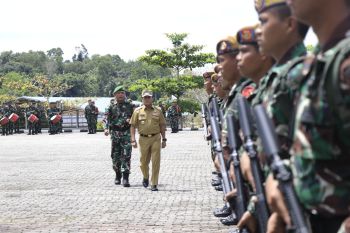 Pisah sambut Satgas Pamtas RI-Malaysia oleh Gubernur Kaltara
