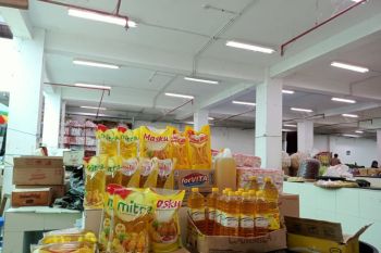 Harga sembako di Pasar Renteng Loteng naik