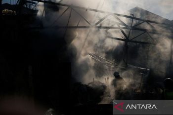 Rusia terus serang pelabuhan memuat kargo militer di Ukraina