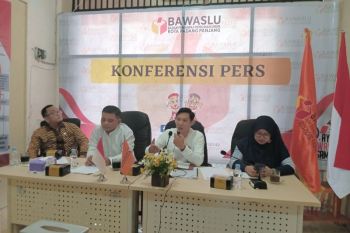 Bawaslu Padang Panjang lakukan pengawasan berjenjang DPTb