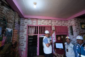 Insan PLN sediakan listrik gratis untuk 449 keluarga di Sulselrabar