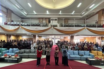 Ahli Utama BKKBN tekankan peran penting ayah pada tumbuh kembang anak