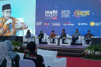 Rektor Itera sampaikan semangat membangun Kebun Raya dalam Talkshow InaRI Expo 2023