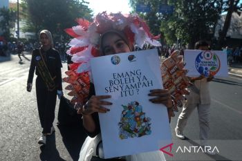 Aksi memperingati World Cleanup Day 2023