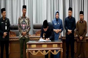 Pemkab dan DPRD Barut teken nota kesepakatan KUA PPAS APBD 2024