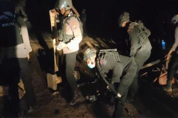 Seorang perwira Polda Kalteng ditetapkan tersangka kasus penembakan di Desa Bangkal