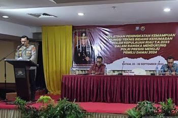 Polda Kepri beri pelatihan kehumasan ke polres jajaran Kepri