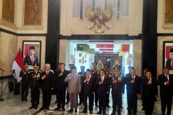 Prabowo beri penghargaan Habib Luthfi