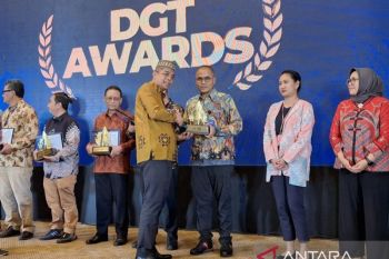 Antaranews.com menerima Penghargaan Direktorat Jenderal Pajak