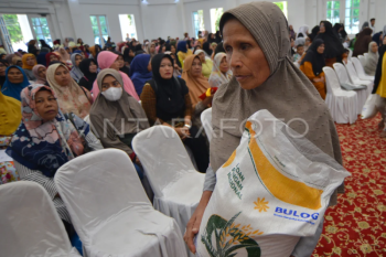 Penyaluran beras cadangan pemerintah di Bukittinggi
