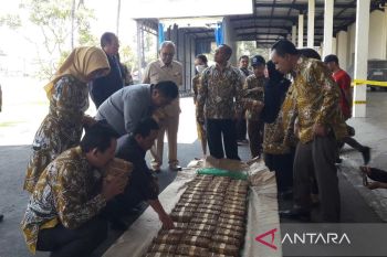 Ketua DPRD Temanggung minta industri naikkan harga tembakau